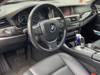 BMW 5 Series foto 8