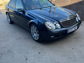 Mercedes E-Class foto 3