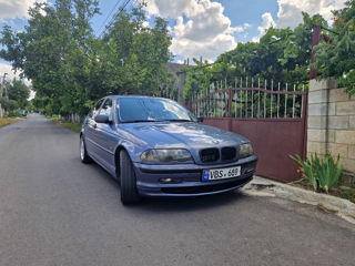 BMW 3 Series foto 2