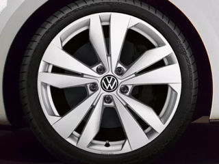 VW ID 3.  Golf  R18. 5x112 foto 9