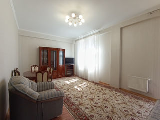 Apartament cu 2 camere, 117 m², Centru, Chișinău