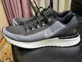 Кроссовки Nike Odyssey React Shield foto 0