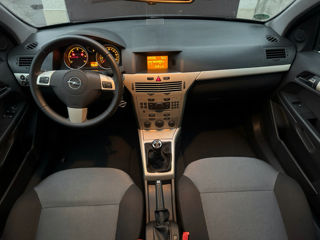 Opel Astra foto 8