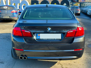 BMW 5 Series foto 6