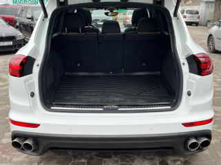 Porsche Cayenne foto 17