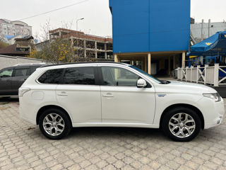 Mitsubishi Outlander foto 4