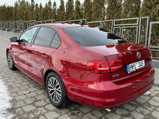 Volkswagen Jetta foto 6