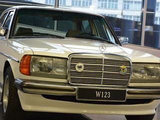 Mercedes-Retro-70-80e goda.W115:W116:W123:W124:W126:M115-116-117:M615-616-617:M102-103-104:M601-602 foto 14