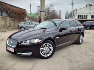 Jaguar XF фото 1