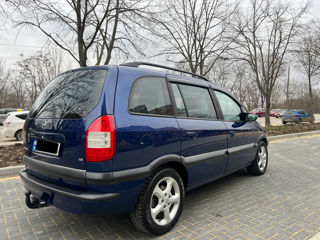 Opel Zafira foto 3