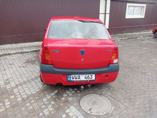 Dacia Logan foto 1