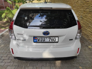 Toyota Prius + foto 4