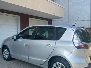 Renault Scenic foto 2