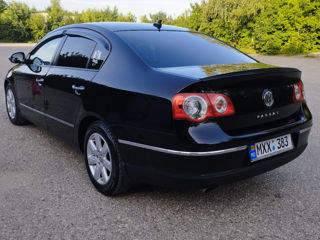 Volkswagen Passat foto 2