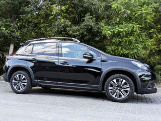 Peugeot 2008 foto 4