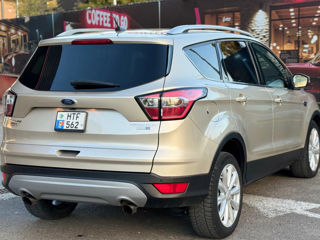 Ford Kuga foto 4