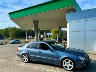 Mercedes E-Class фото 6