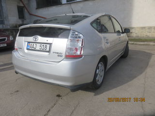 Toyota Prius foto 4