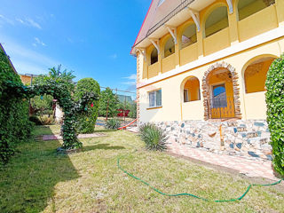 Refugiu Exclusivist în Codru – Casă cu 3 Dormitoare + Living, 195 m², 6 Ari, Gata de Locuit! фото 3