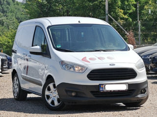 Ford Transit Courier foto 1