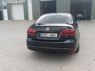 Volkswagen Jetta foto 4