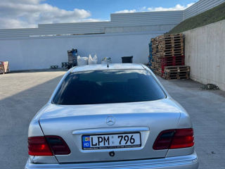 Mercedes E-Class foto 6