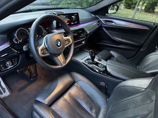 BMW 5 Series foto 6