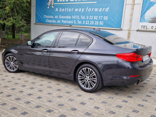 BMW 5 Series foto 6