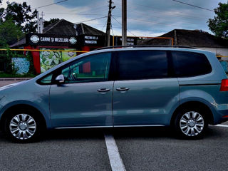 Volkswagen Sharan foto 2