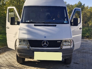 Mercedes Sprinter foto 1