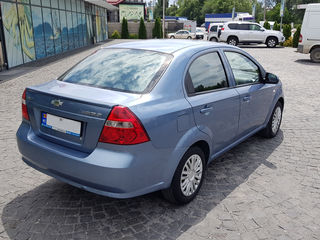 Chevrolet Aveo foto 3