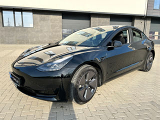 Tesla Model 3 foto 3