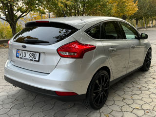 Ford Focus foto 4