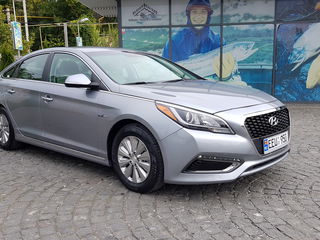 Hyundai Sonata foto 1