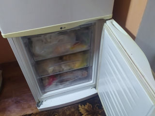 Холодильник LG  фото 3