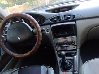 Renault Laguna foto 10