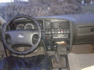 Opel Omega foto 3