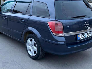 Opel Astra foto 3