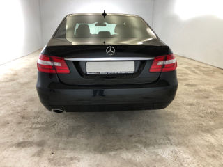 Mercedes E-Class foto 2