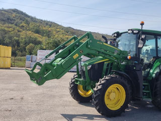 Tractor John Deere 6090 foto 6