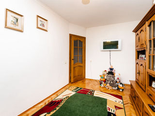 Apartament cu 3 camere, 70 m², Poșta Veche, Chișinău foto 9