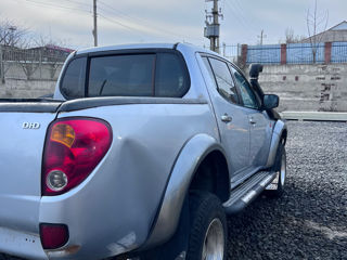 Mitsubishi L200 фото 4