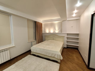 Apartament cu 3 camere, 91 m², Centru, Chișinău foto 5