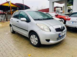 Toyota Yaris foto 5