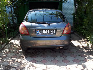 Nissan Almera foto 5