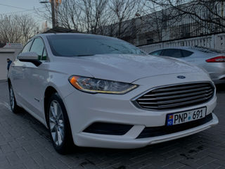 Ford Fusion foto 2