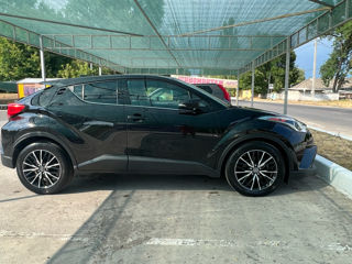 Toyota C-HR foto 4