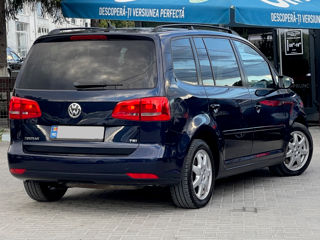 Volkswagen Touran foto 3