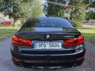 BMW 5 Series foto 6