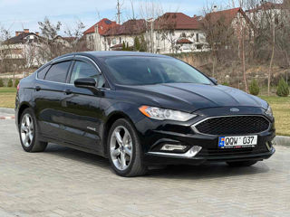 Ford Fusion foto 1